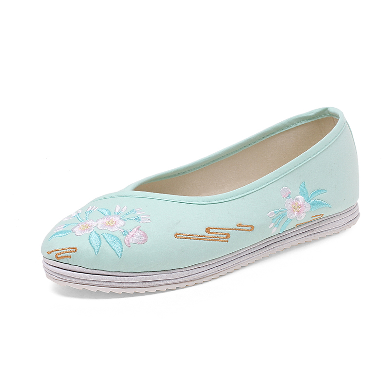簡單別致花朵刺繡平底鞋，復(fù)古民族風(fēng)繡花鞋