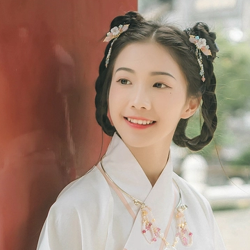 粉嫩提燈少女頭像，唯美古真人頭像