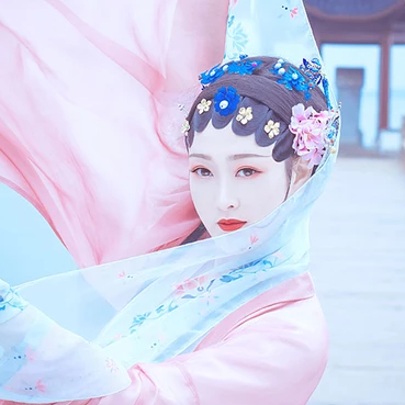 京劇花旦帶折扇女生頭像，唯美古風(fēng)真人頭像