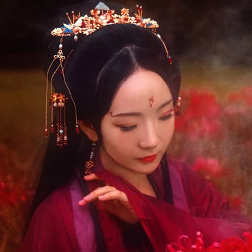 彼岸花妖艷女子頭像，唯美古風(fēng)真人頭像