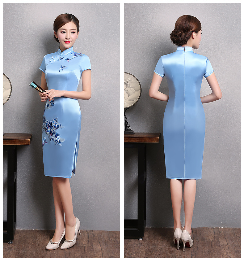 玉蘭香刺繡旗袍，復(fù)古淺藍(lán)色短袖旗袍裙