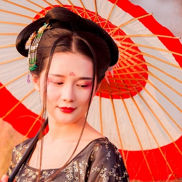 粉黛帶紅傘女生頭像，唯美古風(fēng)真人頭像