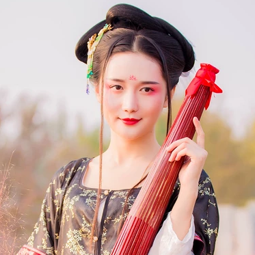 粉黛帶紅傘女生頭像，唯美古風(fēng)真人頭像