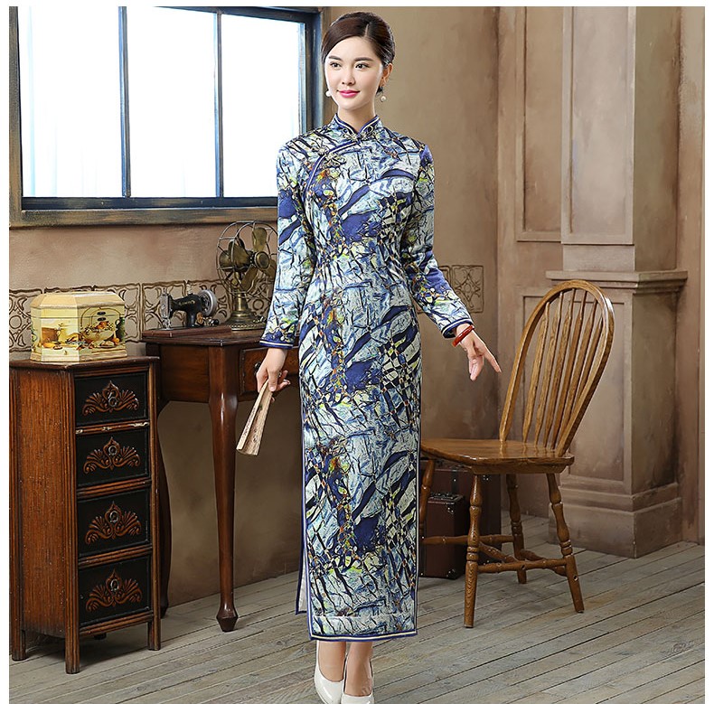 復古晶藍印花旗袍，加厚長款旗袍裙