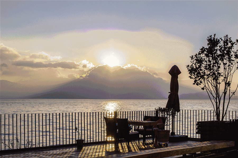 大理洱?！w心，歸心看海煙雨江南