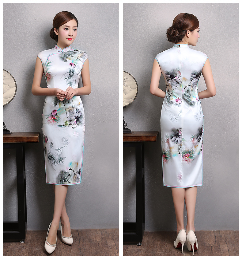 白色鄉(xiāng)墨印花旗袍，短袖真絲旗袍裙