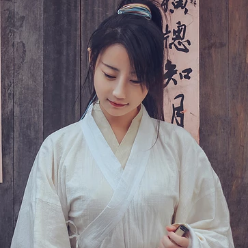 復古瀟灑帶折扇女生頭像，唯美古風真人頭像