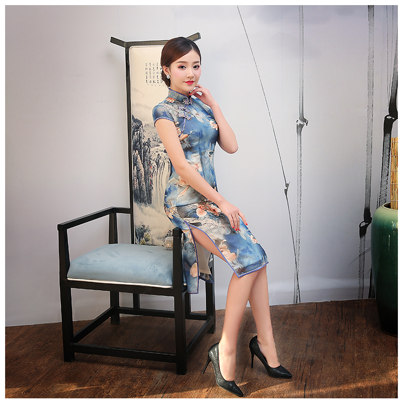 藍(lán)色幽藍(lán)印花旗袍，復(fù)古時尚旗袍裙