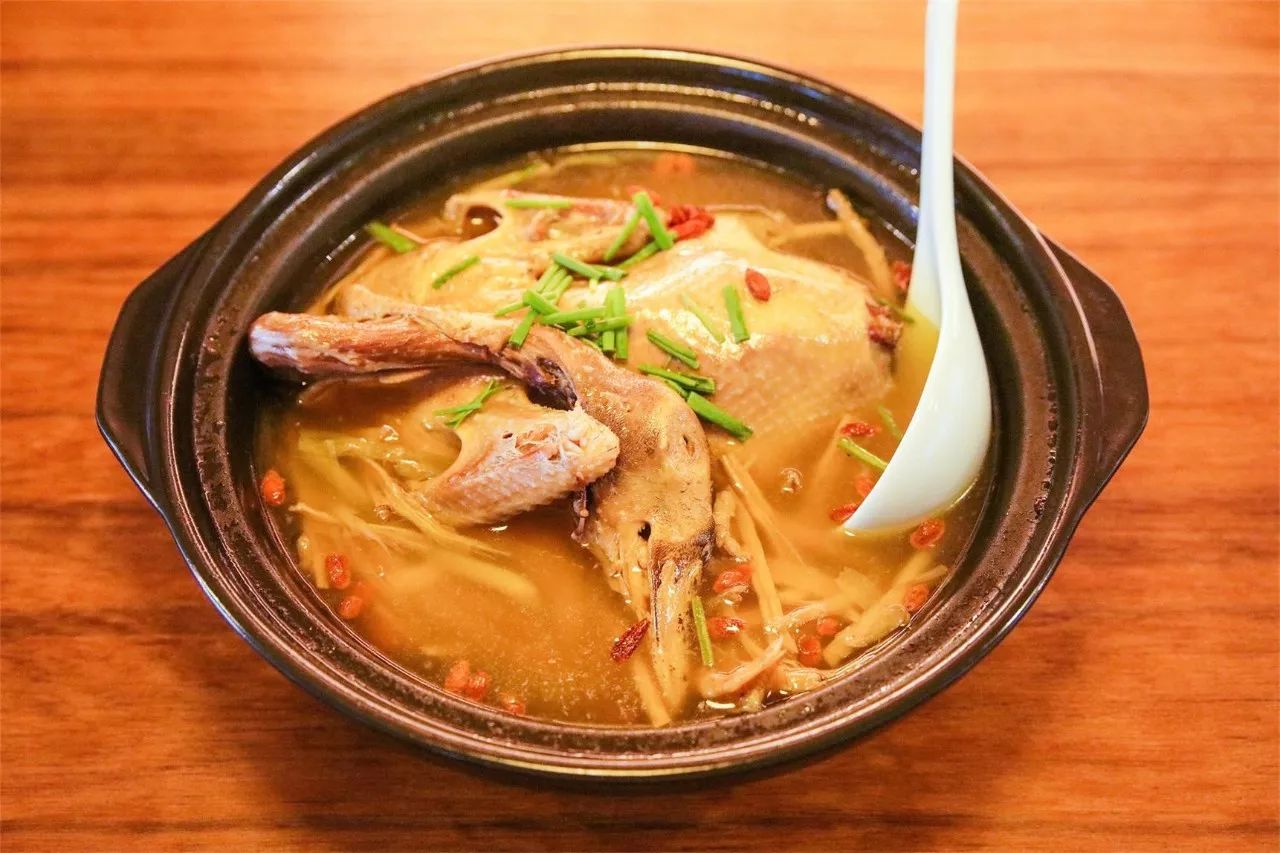 莫干山·西璞，睡進(jìn)梵高的畫里