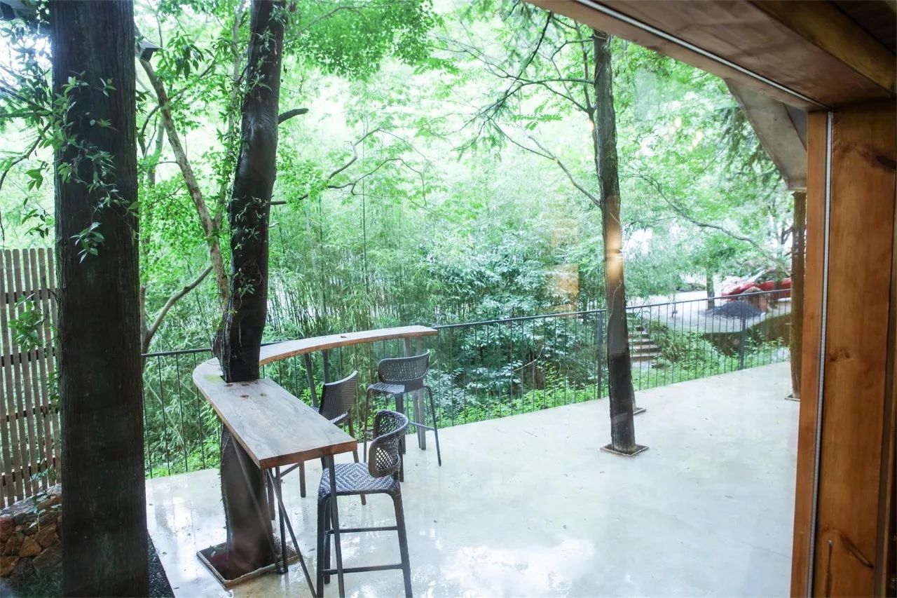 莫干山·西璞，睡進梵高的畫里