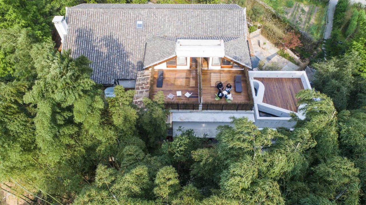 莫干山·西璞，睡進梵高的畫里