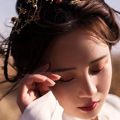 傷感流淚帶傘頭像，唯美古風(fēng)真人頭像