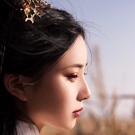 傷感流淚帶傘頭像，唯美古風(fēng)真人頭像