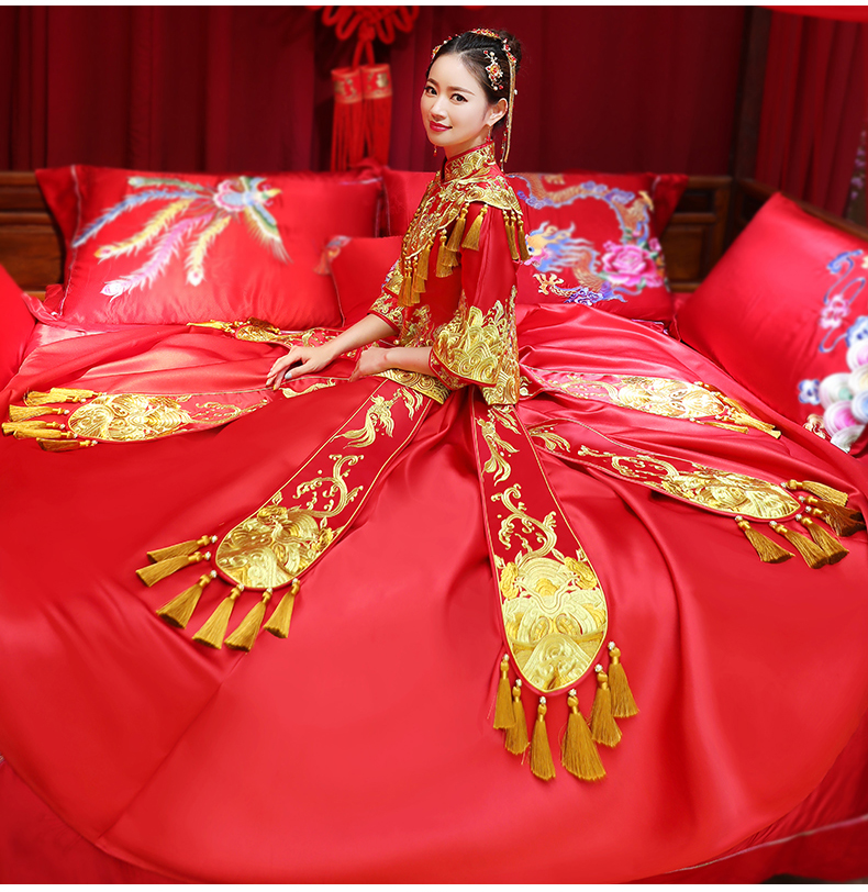 古韻悠揚秀禾服中式禮服，奢華精致新娘禮服