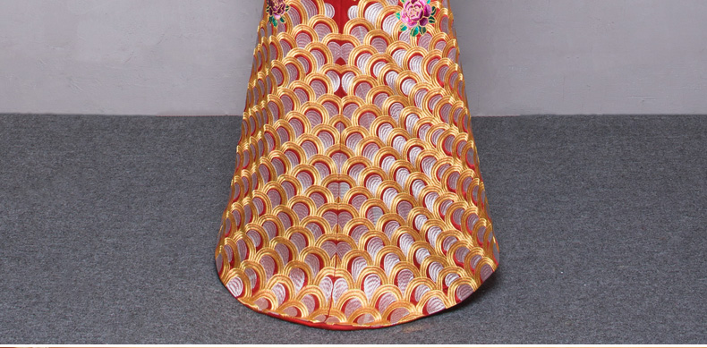 金絲繡花中式禮服，匠心啟航閱讀新娘禮服