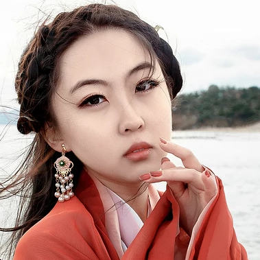 隨風飄舞紅衣少女頭像,唯美古風真人頭像