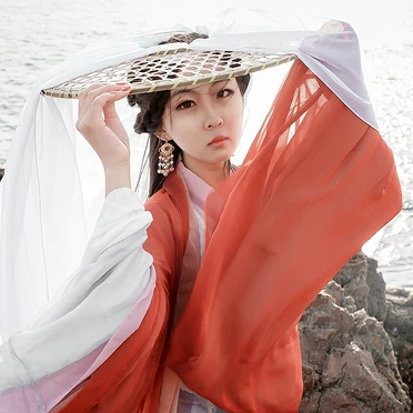 隨風飄舞紅衣少女頭像,唯美古風真人頭像