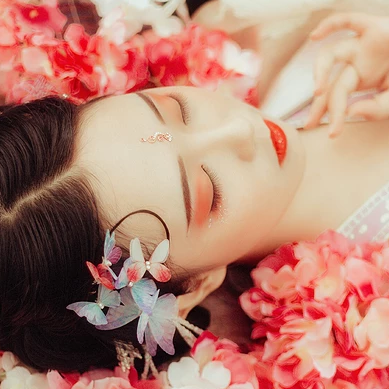 蝶蓮花女生頭像，唯美古風(fēng)真人頭像