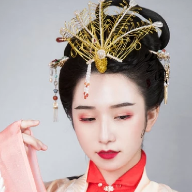 古典帶團扇女生頭像，唯美古風(fēng)真人頭像