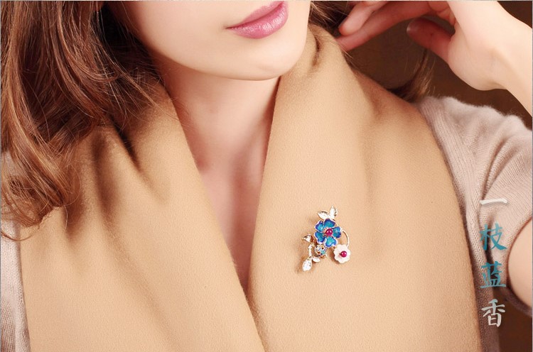 一枝藍(lán)香胸針，景泰藍(lán)匠心啟航閱讀復(fù)古飾品