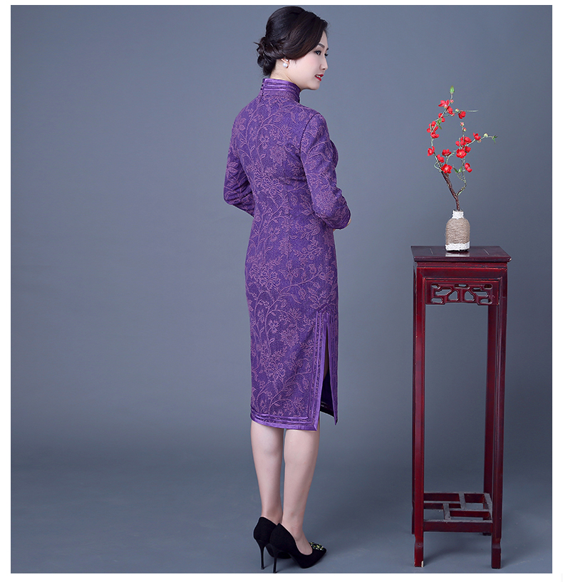 復(fù)古端莊大氣旗袍，紫色中長(zhǎng)袖旗袍裙