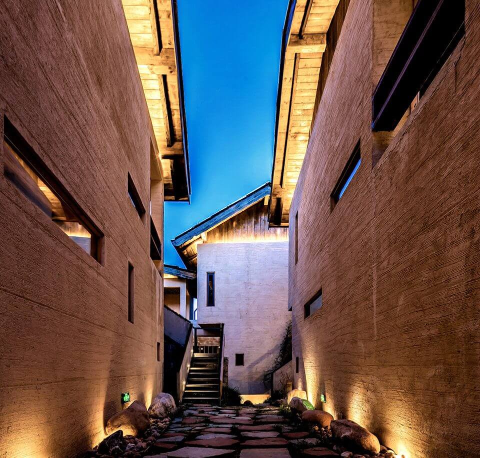 香格里拉·言?意，頗有古代山水畫的意境