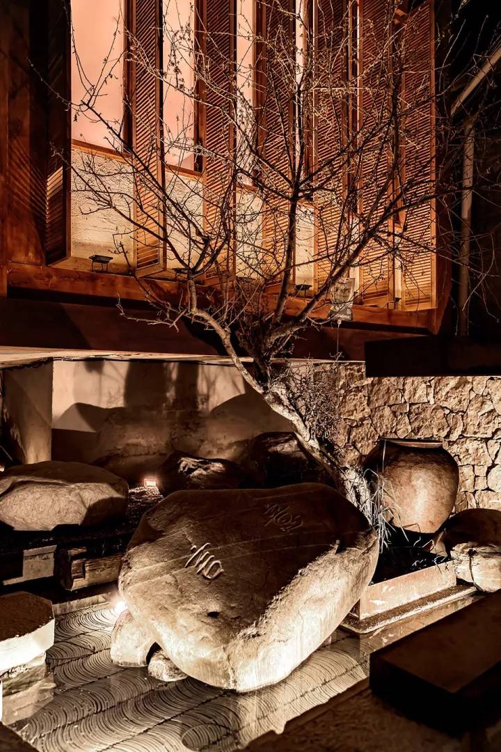 香格里拉·言?意，頗有古代山水畫的意境