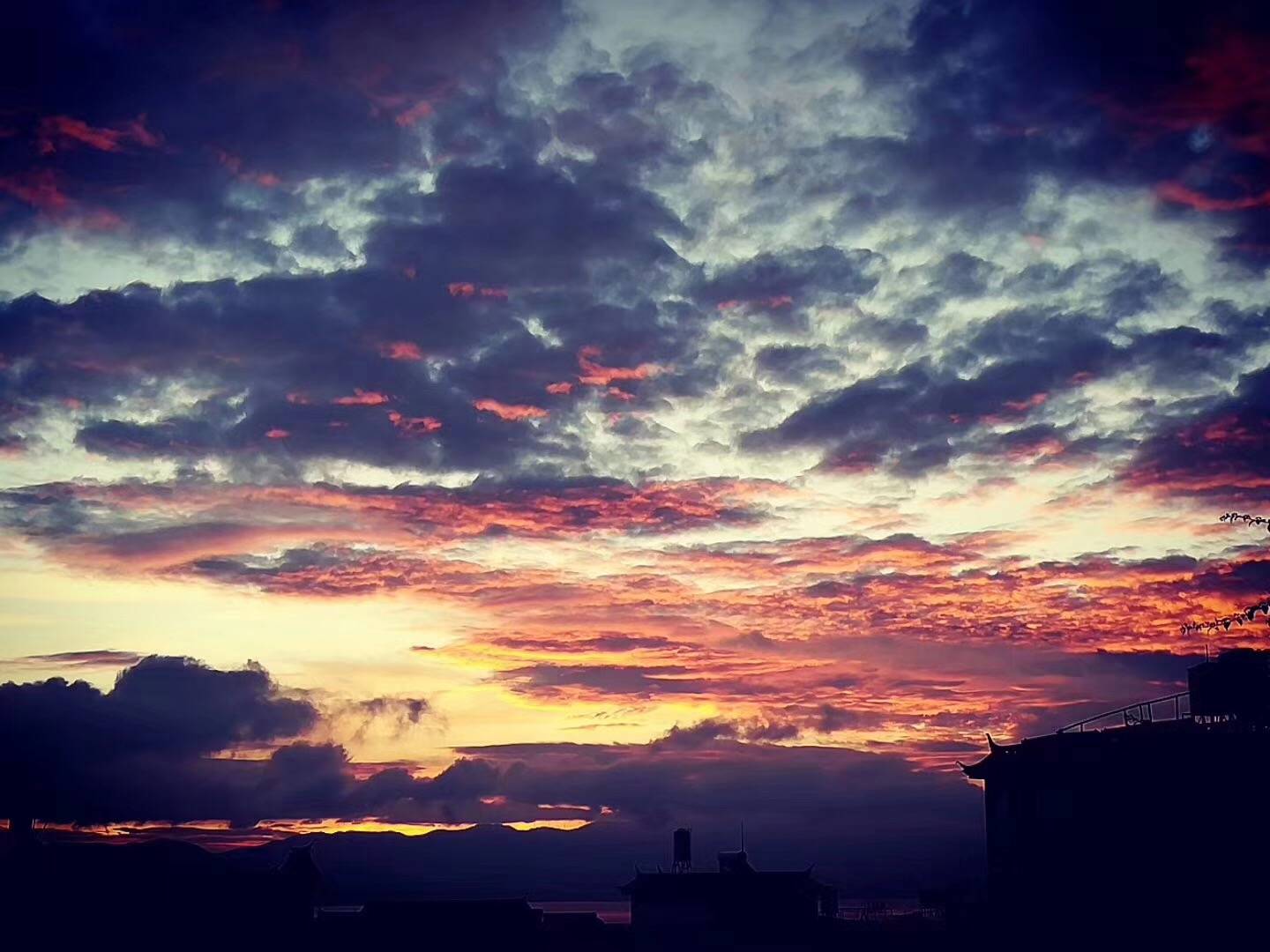 大理·無字號，背靠蒼山面朝洱海虛度時光