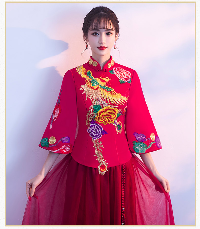古典韻味中式禮服，鳳凰刺繡新娘結(jié)婚禮服