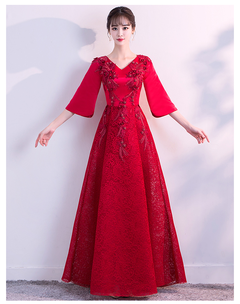 時(shí)尚性感V領(lǐng)中式禮服，立體繡花新娘結(jié)婚禮服