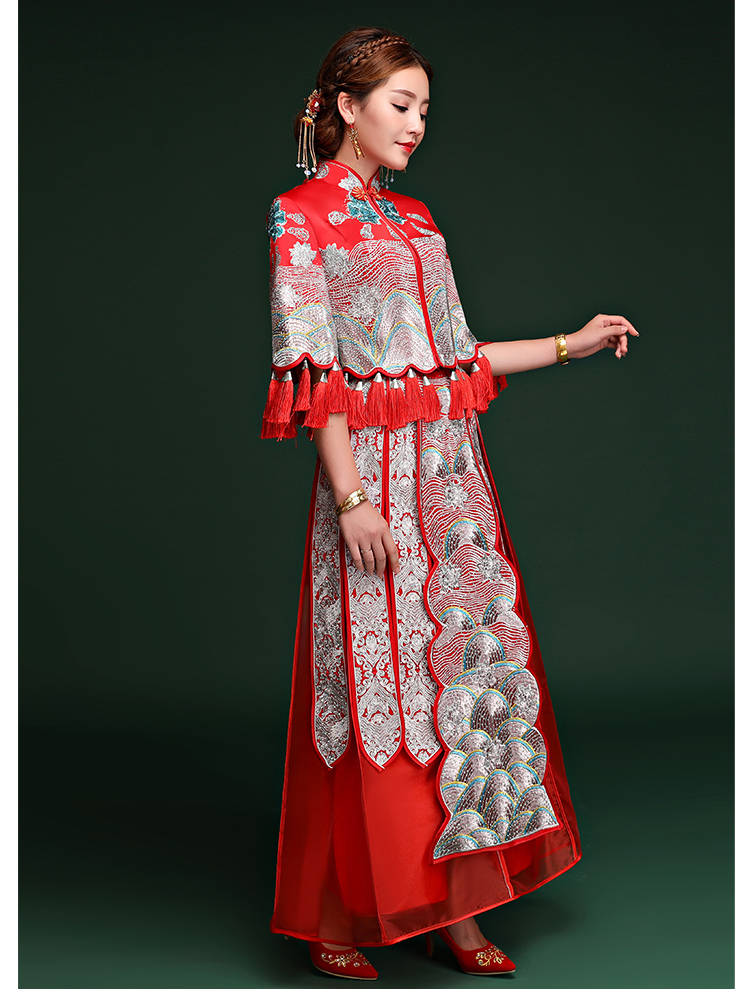 復(fù)古典雅中式禮服，袖波浪紋新娘結(jié)婚禮服