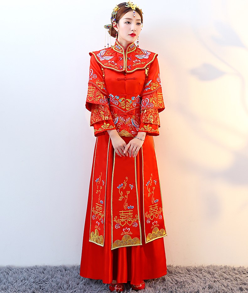 紅色復(fù)古典雅中式禮服，新娘結(jié)婚禮服