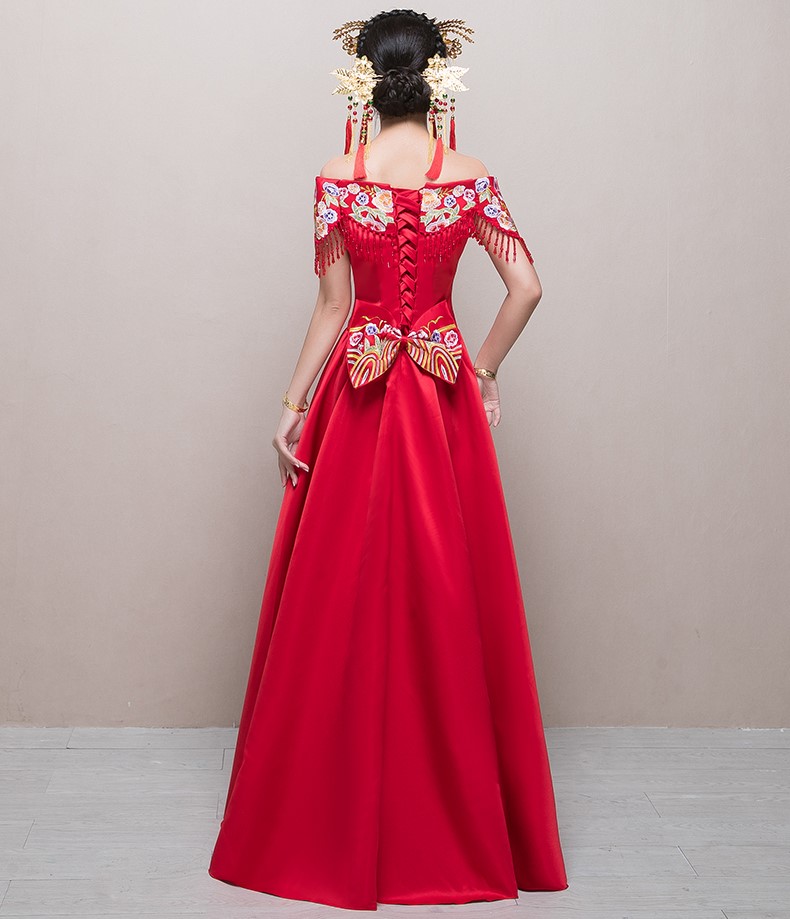 性感一字肩中式禮服，刺繡流蘇新娘禮服