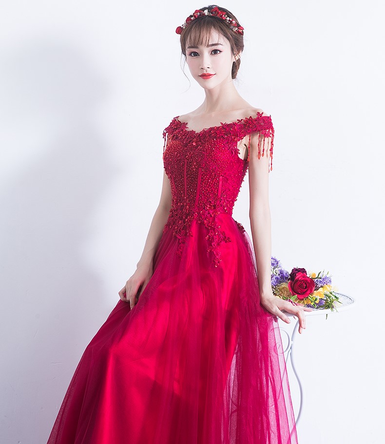 性感一字肩中式禮服，唯美流蘇珠花晚禮服