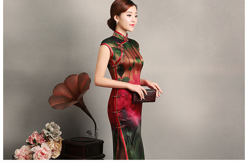 嬌艷短袖旗袍，蠶絲香林旗袍裙