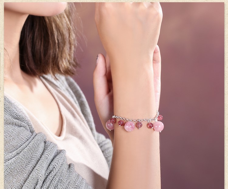 粉色草莓晶復(fù)古個(gè)性手鏈