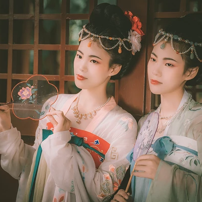 并蒂花閨蜜頭像，唯美古風(fēng)真人頭像