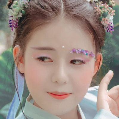 清新可愛美人妝女生頭像，唯美古風(fēng)真人頭像