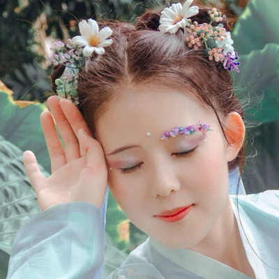 清新可愛美人妝女生頭像，唯美古風(fēng)真人頭像