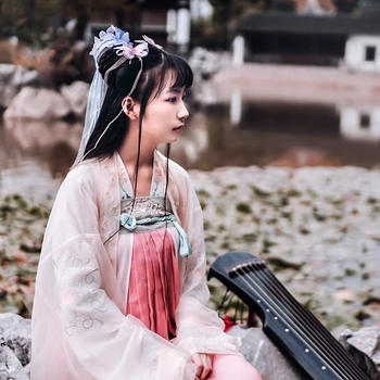 粉紅少女帶團扇頭像，唯美古風(fēng)真人頭像