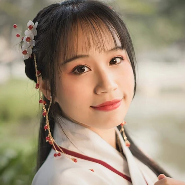 清新可愛(ài)漢服女生頭像，唯美古風(fēng)真人頭像