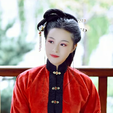 紅衣華服女生頭像，唯美古風(fēng)真人頭像