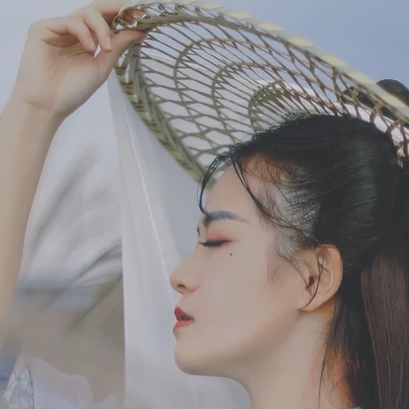 風(fēng)中俠客女生頭像，唯美古風(fēng)真人頭像