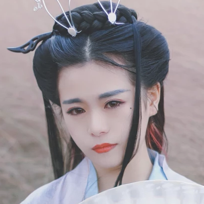 風(fēng)中俠客女生頭像，唯美古風(fēng)真人頭像