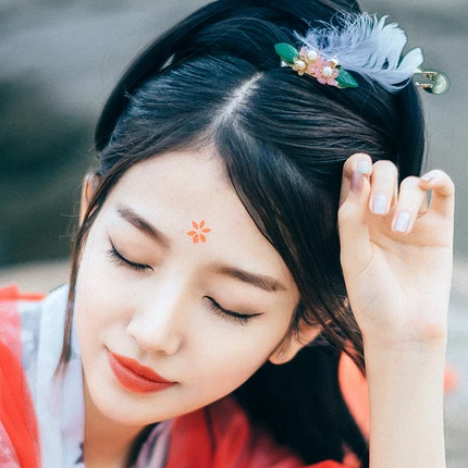 紅妝紗衣女生頭像，唯美古風(fēng)真人頭像