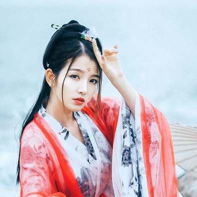 紅妝紗衣女生頭像，唯美古風(fēng)真人頭像