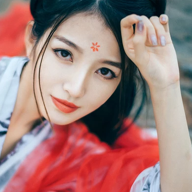 紅妝紗衣女生頭像，唯美古風(fēng)真人頭像