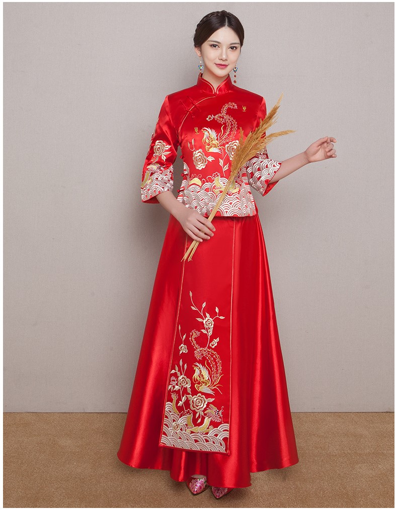 簡(jiǎn)約時(shí)尚中式秀禾新娘禮服，精致唯美中式禮服