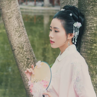 花仙子帶團扇頭像,唯美古風真人頭像