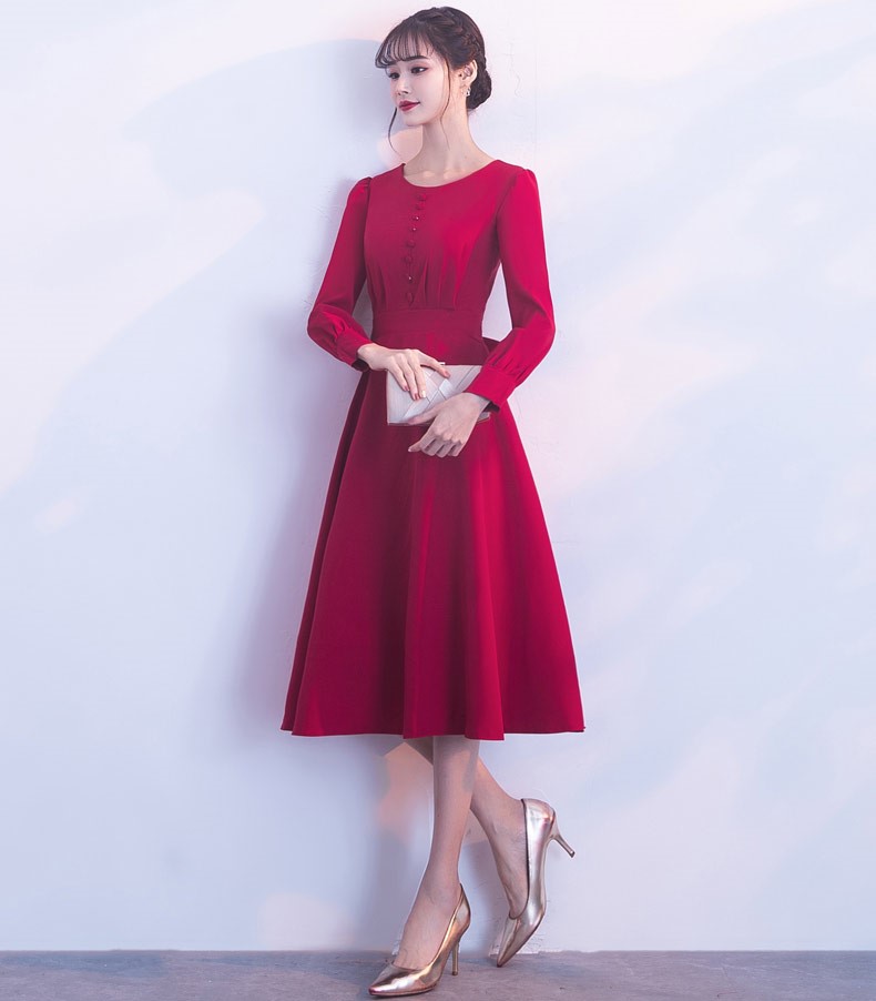 紅色長(zhǎng)袖收腰中式禮服，時(shí)尚蝴蝶結(jié)晚禮服